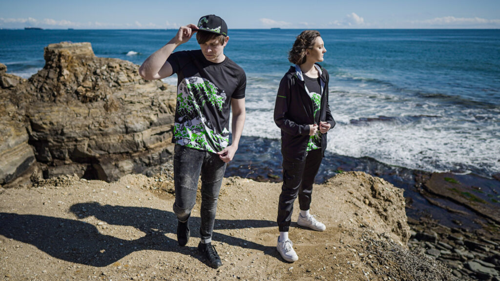 Razer Kanagawa Wave Apparel Lifestyle 1